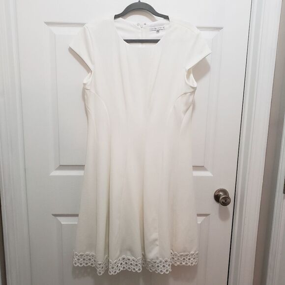 SANDRA DARREN WHITE TEXTURED DRESS SIZE 14 - Picture 1 of 5